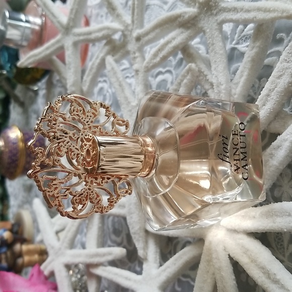 Fiori VINCE CAMUTO  parfums - Picture 6 of 7
